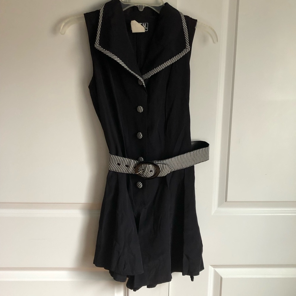 1980s Vintage City Triangles checkered black dress